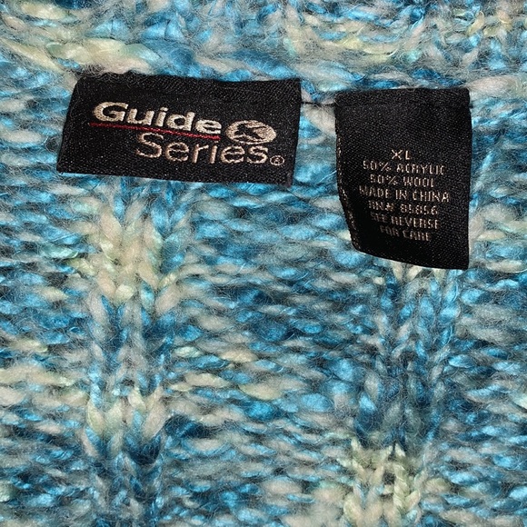 Wool Sweater in Shades of Blue - Picture 3 of 5